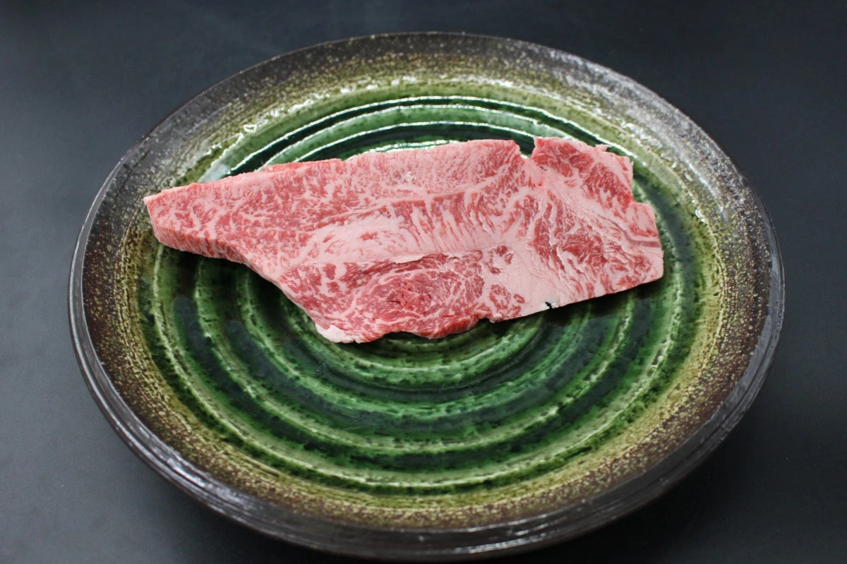 【現品限り】近江牛訳あり塊肉390ｇ