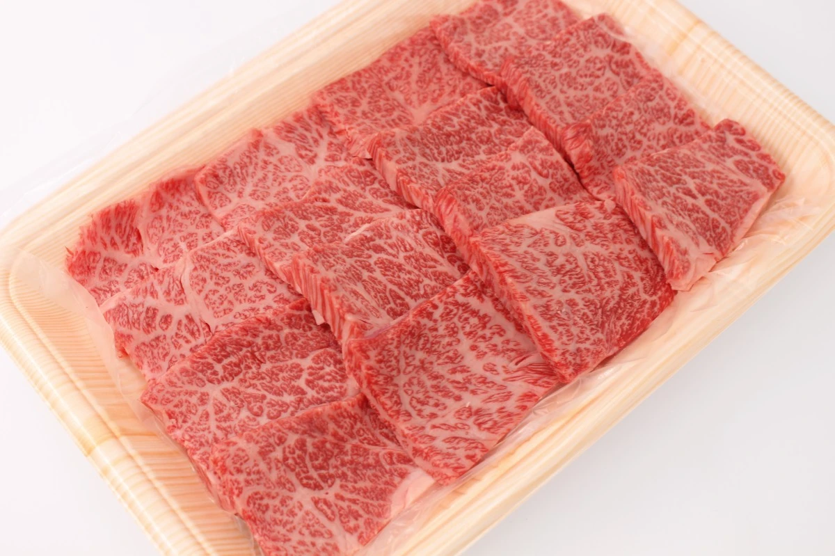 【特別価格】近江牛かたロース焼肉500g【数量限定】