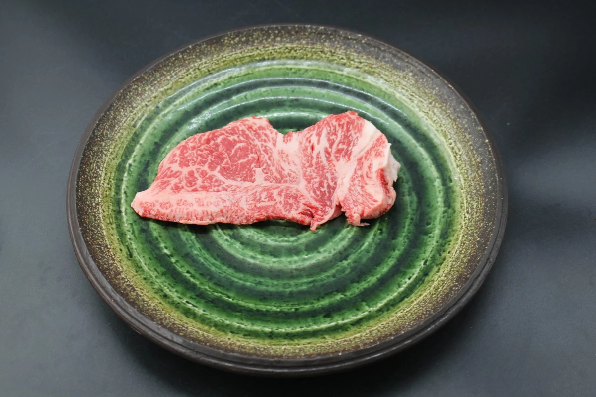 【現品限り】近江牛訳あり塊肉210ｇ