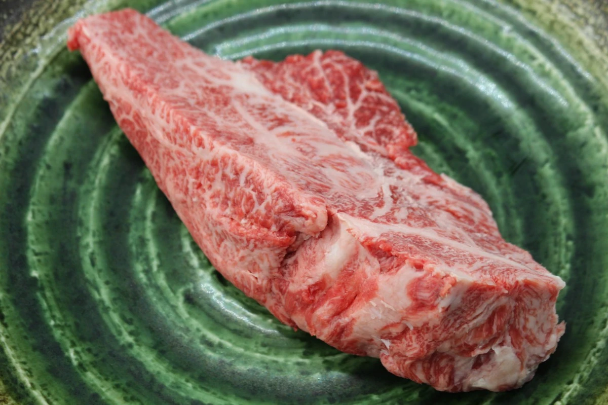 【現品限り】近江牛訳あり塊肉400ｇ