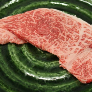 【現品限り】近江牛訳あり塊肉130ｇ※サイズ小さめ