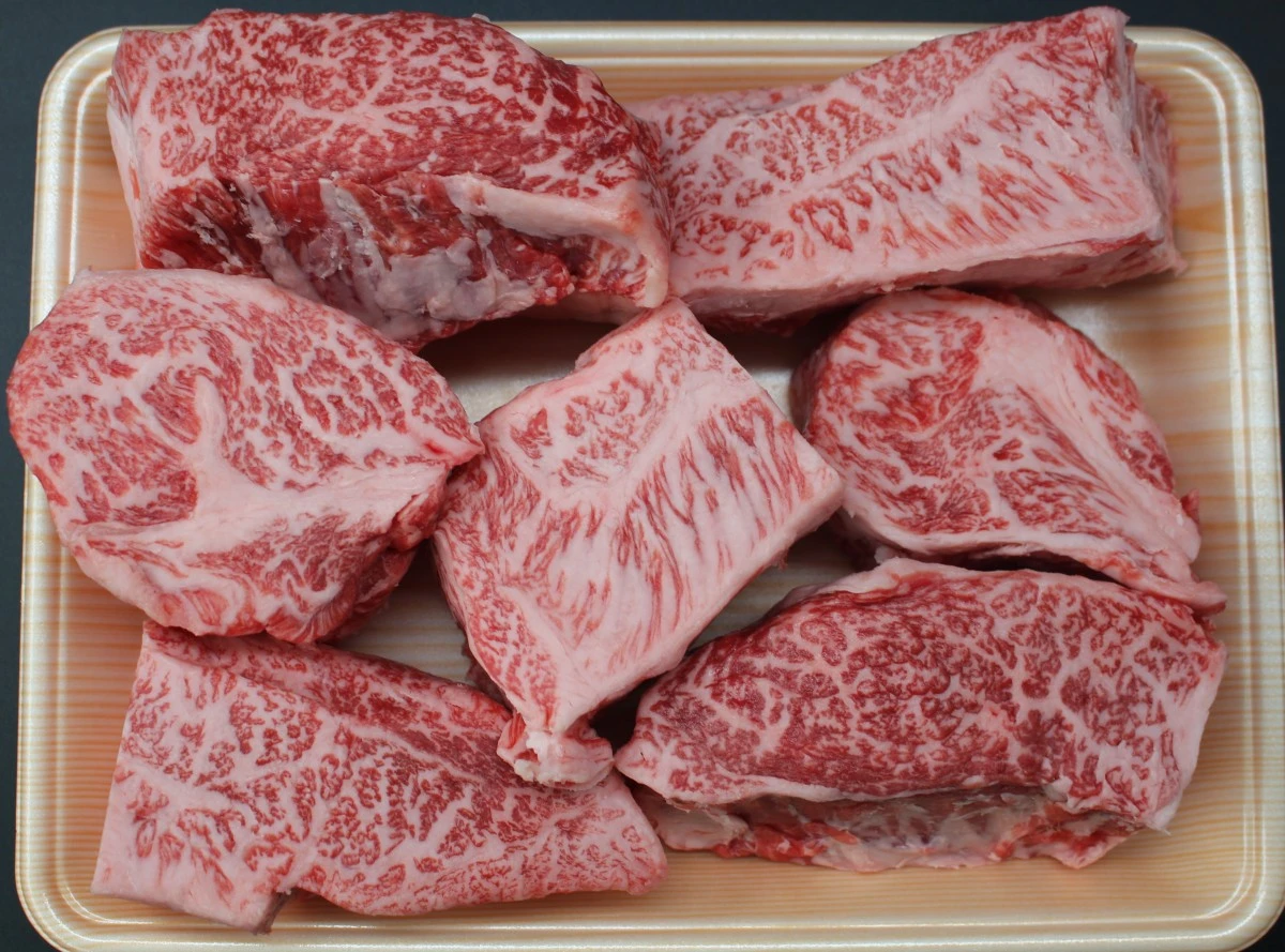 《現品限り》近江牛極厚モンスターステーキセット【総重量１.５㎏】