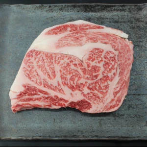 近江牛極厚リブロースステーキ529g【通常価格より50％OFF】