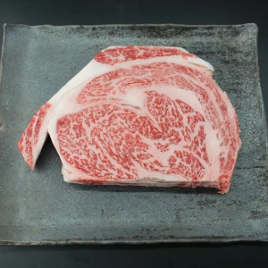 近江牛極厚リブロースステーキ597g【通常価格より50％OFF】