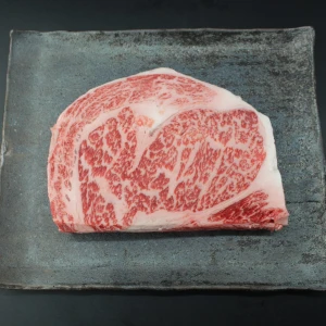 近江牛極厚リブロースステーキ619g【通常価格より50％OFF】