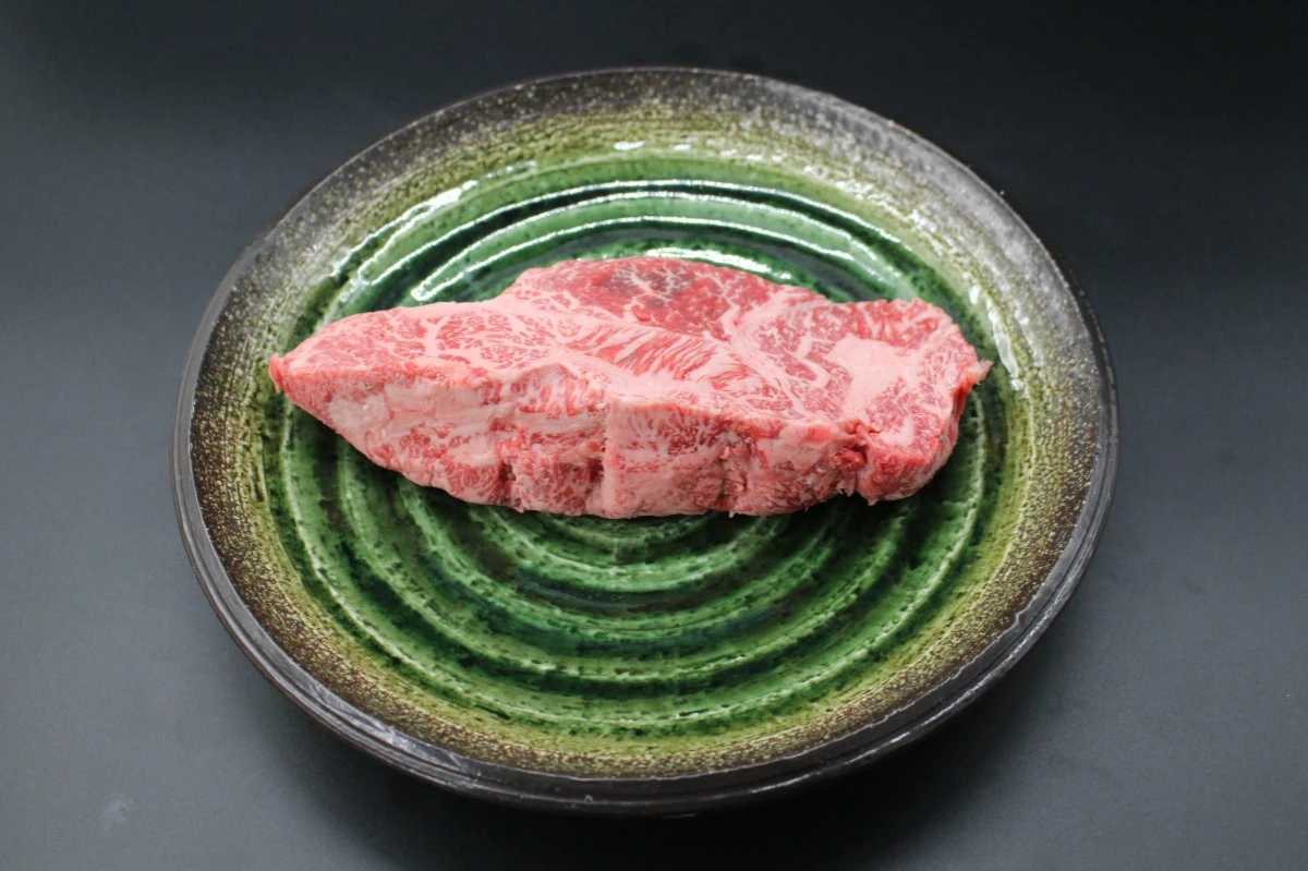 【現品限り】近江牛訳あり塊肉410ｇ