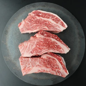 【現品限り】近江牛クラシタステーキ3枚セット750g【別名：かたロース】