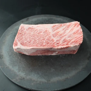 【現品限り】近江牛ザブトン塊肉665g【超希少・高級部位】
