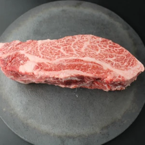 【現品限り】近江牛クラシタ塊肉754g【別名：かたロース】