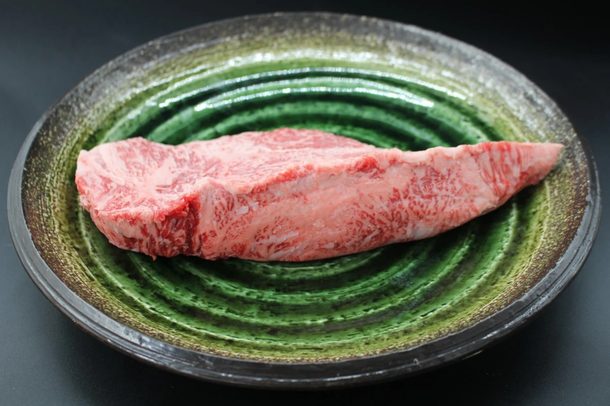 【現品限り】近江牛訳あり塊肉420ｇ