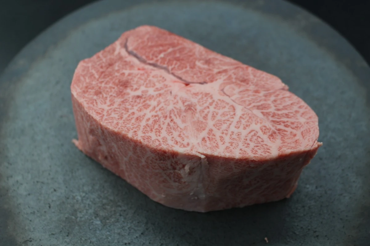 【現品限り】近江牛ミスジ塊肉 495g【超激レア商品】