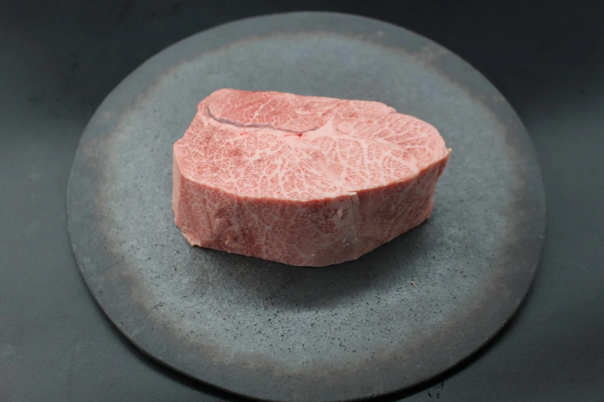 【現品限り】近江牛ミスジ塊肉 495g【超激レア商品】