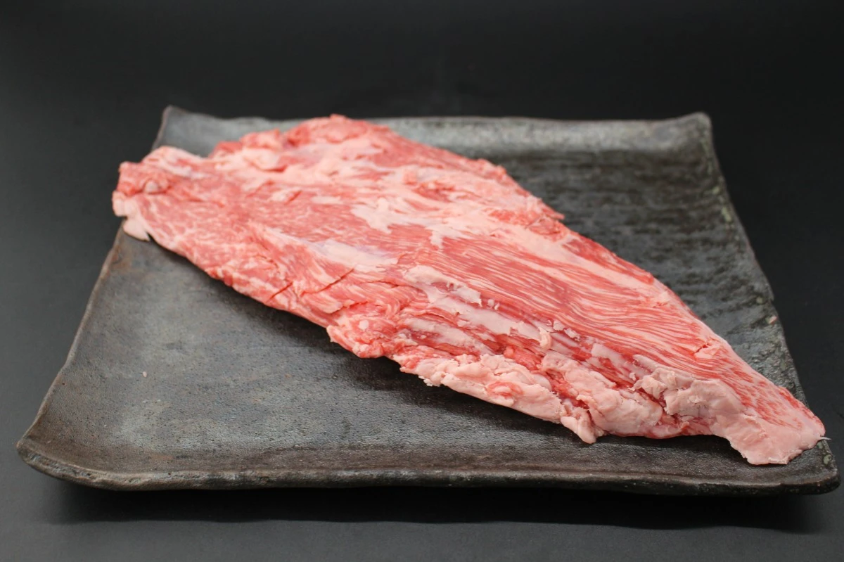 【現品限り】近江牛ウワミスジ塊肉658ｇ【超激レア商品】