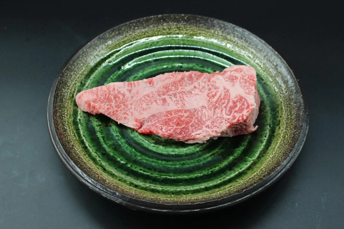 【現品限り】近江牛訳あり塊肉320ｇ