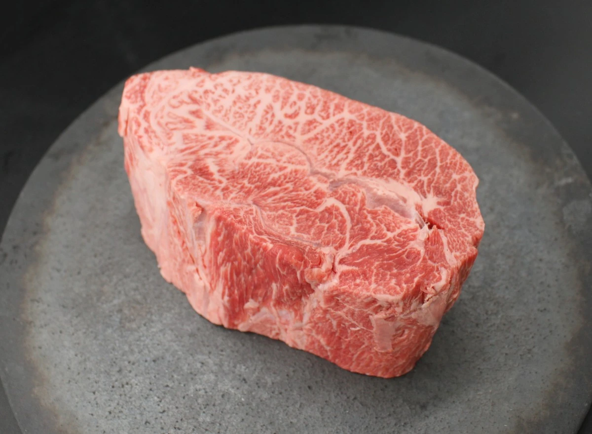 【現品限り】近江牛ミスジ塊肉 620g【超激レア商品】