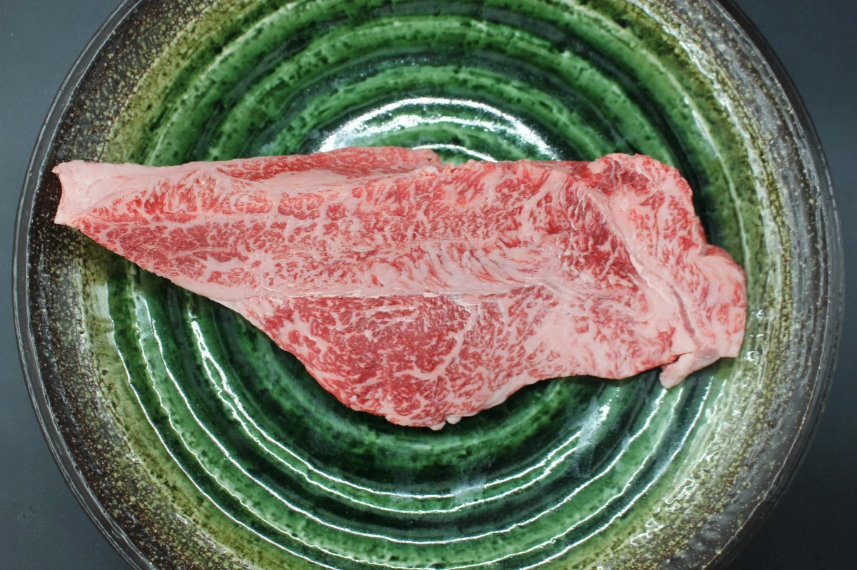 【現品限り】近江牛訳あり塊肉400ｇ