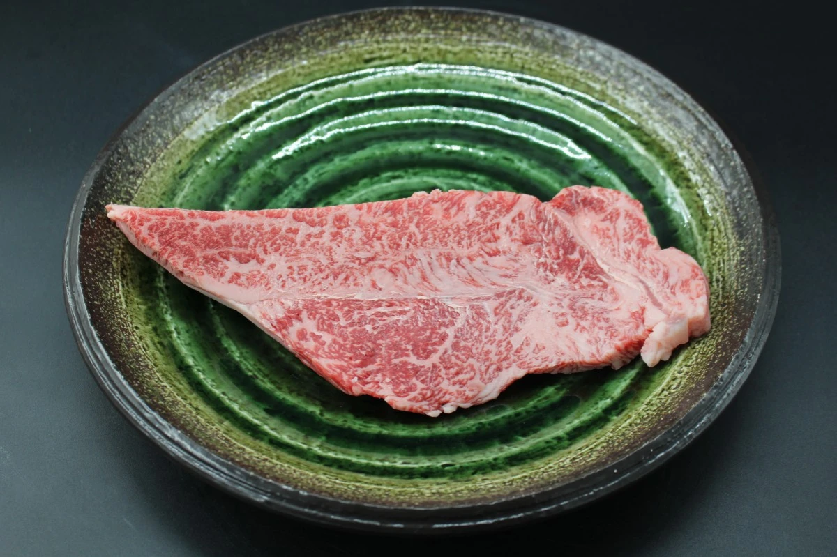 【現品限り】近江牛訳あり塊肉400ｇ