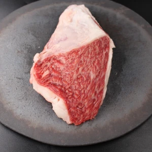 【激レア商品】近江牛トモサンカク(ヒウチ)塊肉433g