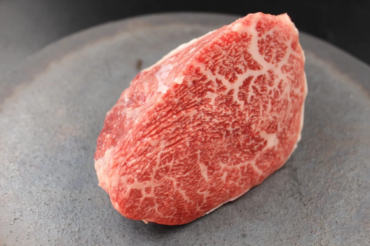 【新登場】近江牛マルシン(シンシン)塊肉410g【レア商品】