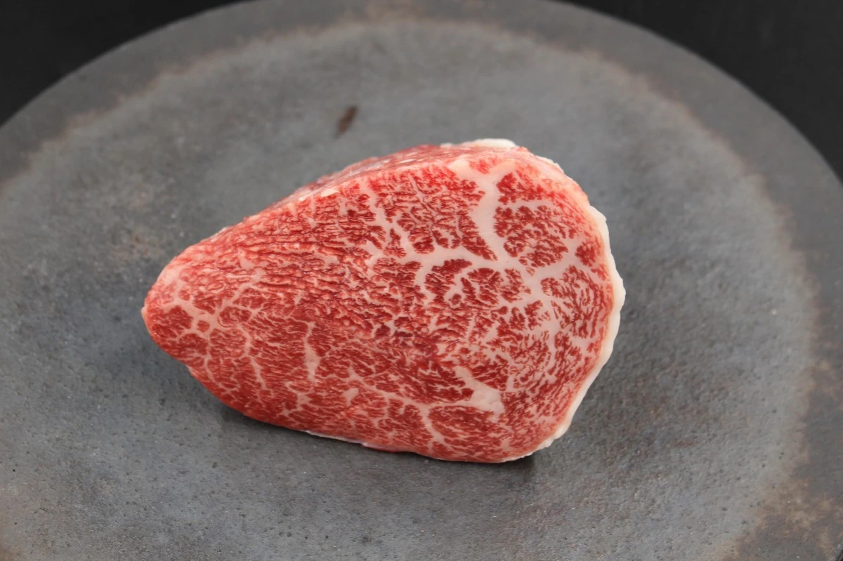 【新登場】近江牛マルシン(シンシン)塊肉410g【レア商品】