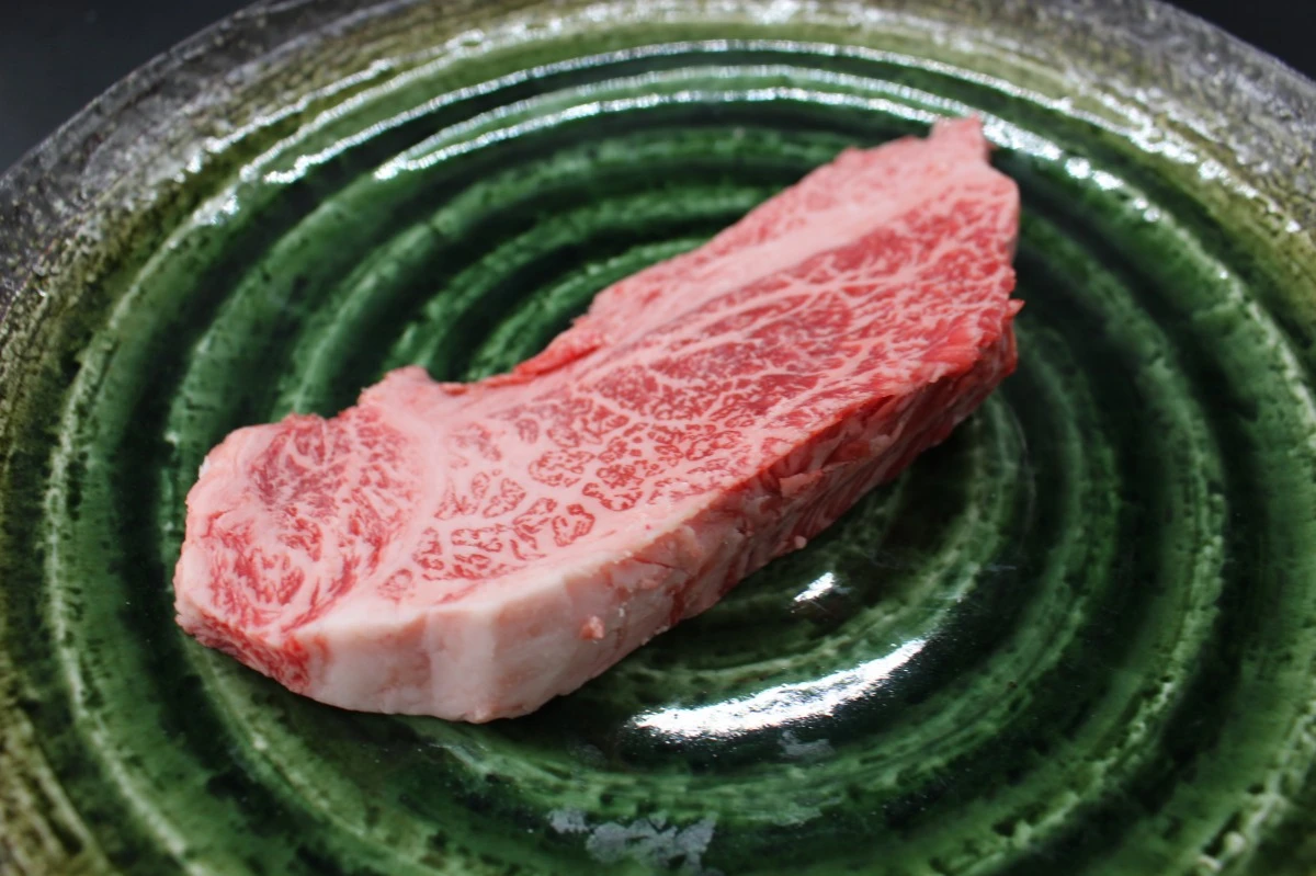【現品限り】近江牛訳あり塊肉180ｇ