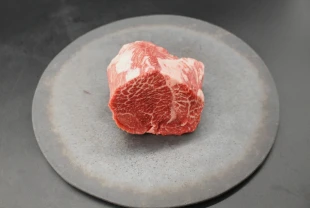 【現品限り】近江牛希少部位とうがらし塊肉496g【ローストビーフに！】