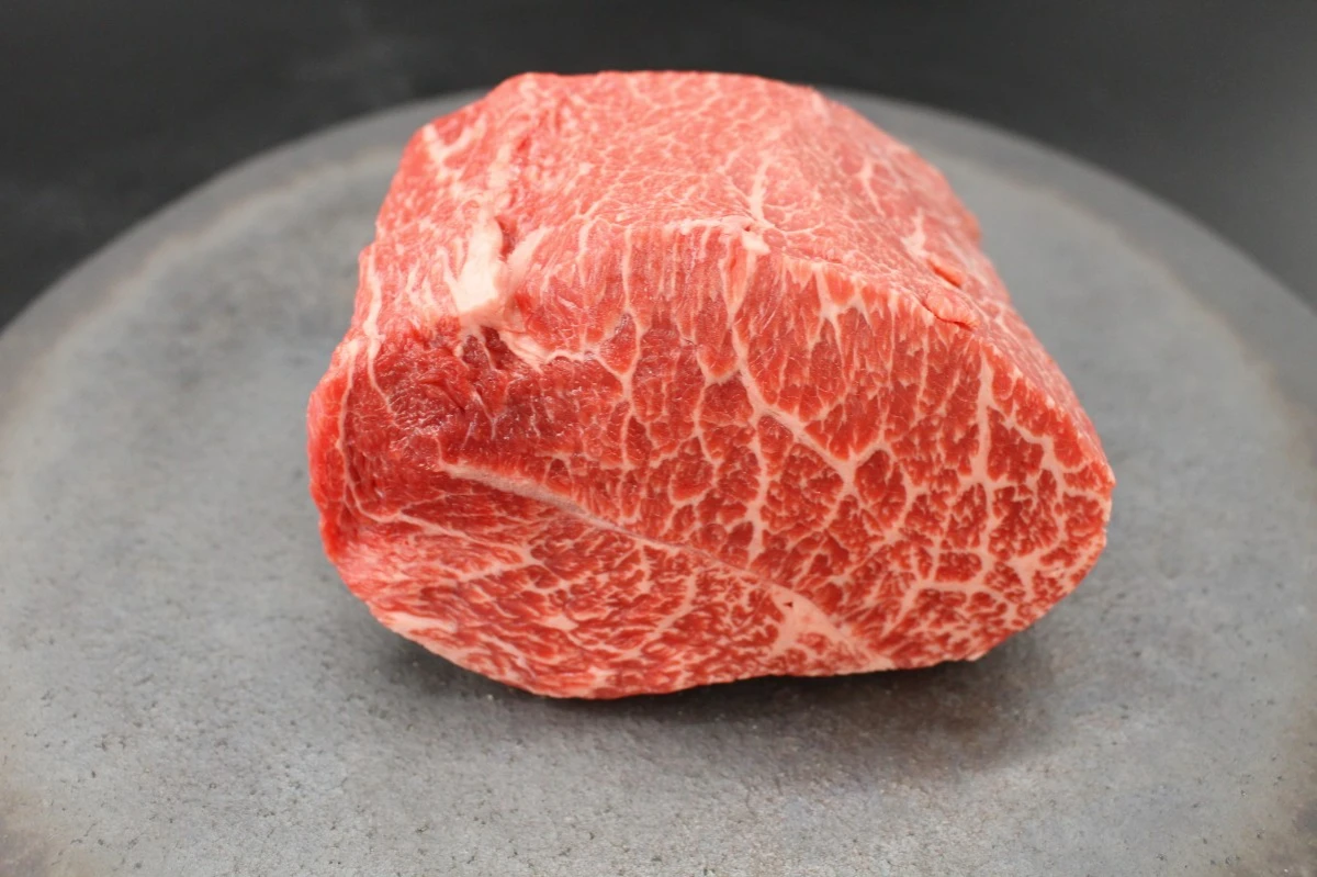 【現品限り】近江牛希少部位とうがらし塊肉499g【ローストビーフに！】