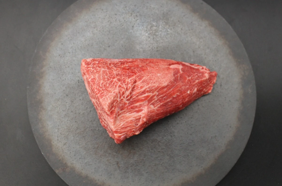 【現品限り】近江牛希少部位とうがらし塊肉418g【ローストビーフに！】