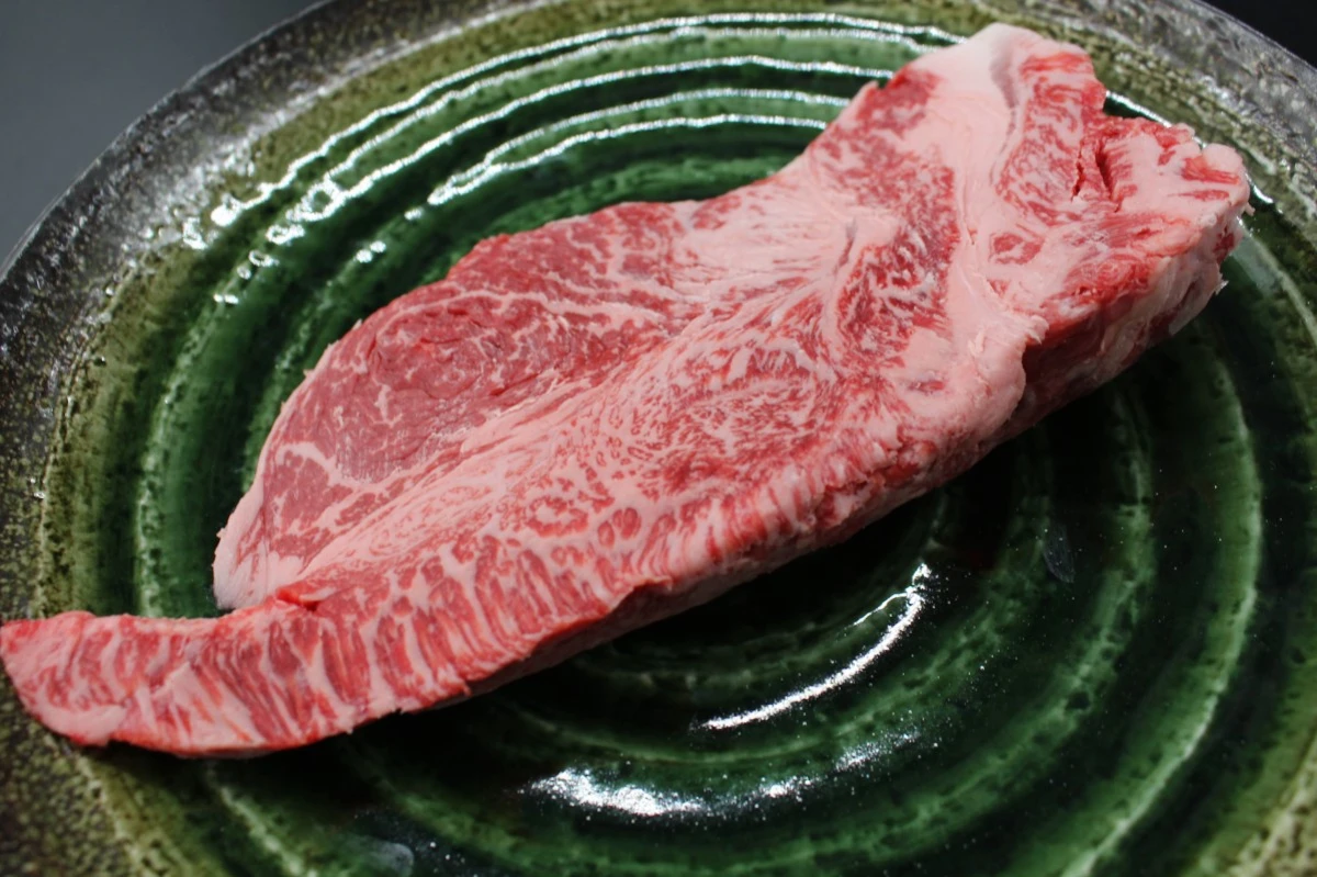 【現品限り】近江牛訳あり塊肉410ｇ