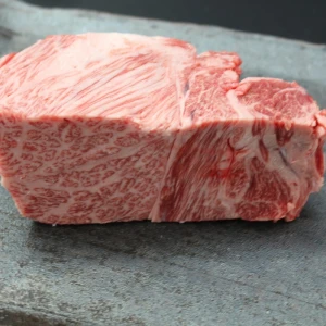 【現品限り】近江牛ザブトン塊肉445g【超希少・高級部位】