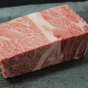 完売【現品限り】近江牛ザブトン塊肉495g【超希少・高級部位】