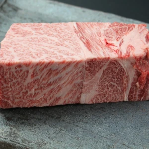 完売【現品限り】近江牛ザブトン塊肉535g【超希少・高級部位】