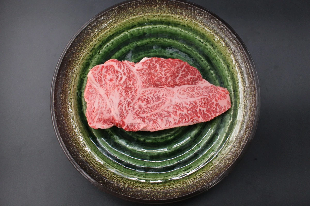 【現品限り】近江牛訳あり塊肉530ｇ