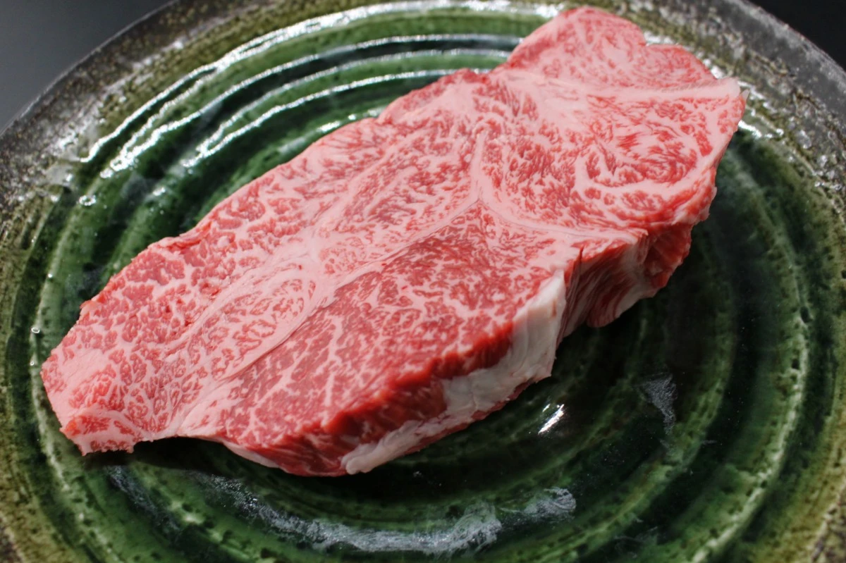 【現品限り】近江牛訳あり塊肉530ｇ