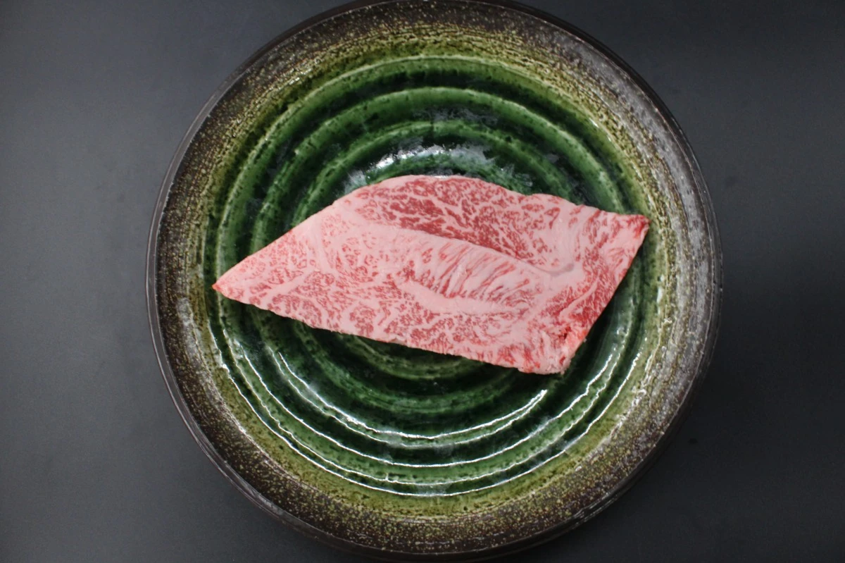 【現品限り】近江牛訳あり塊肉380ｇ