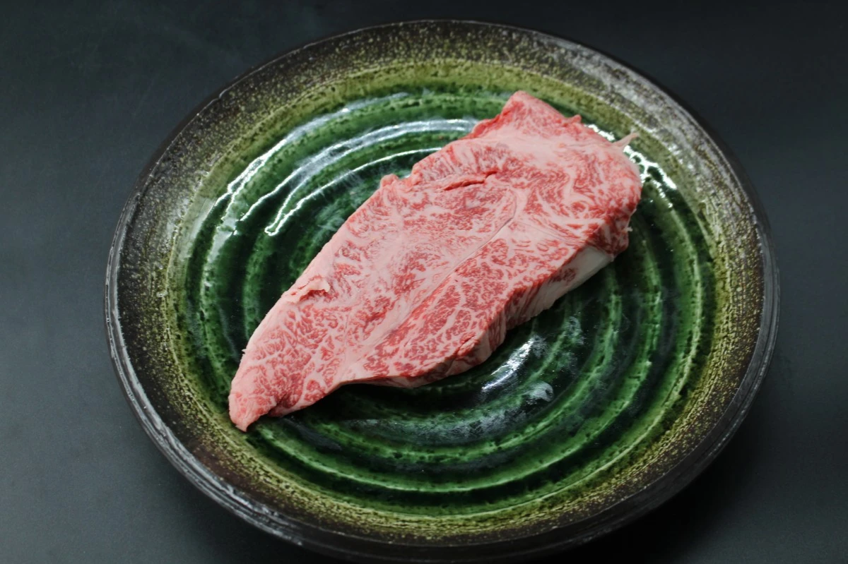 【現品限り】近江牛訳あり塊肉400ｇ