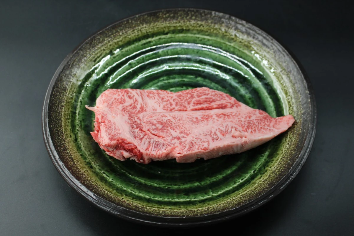 【現品限り】近江牛訳あり塊肉400ｇ