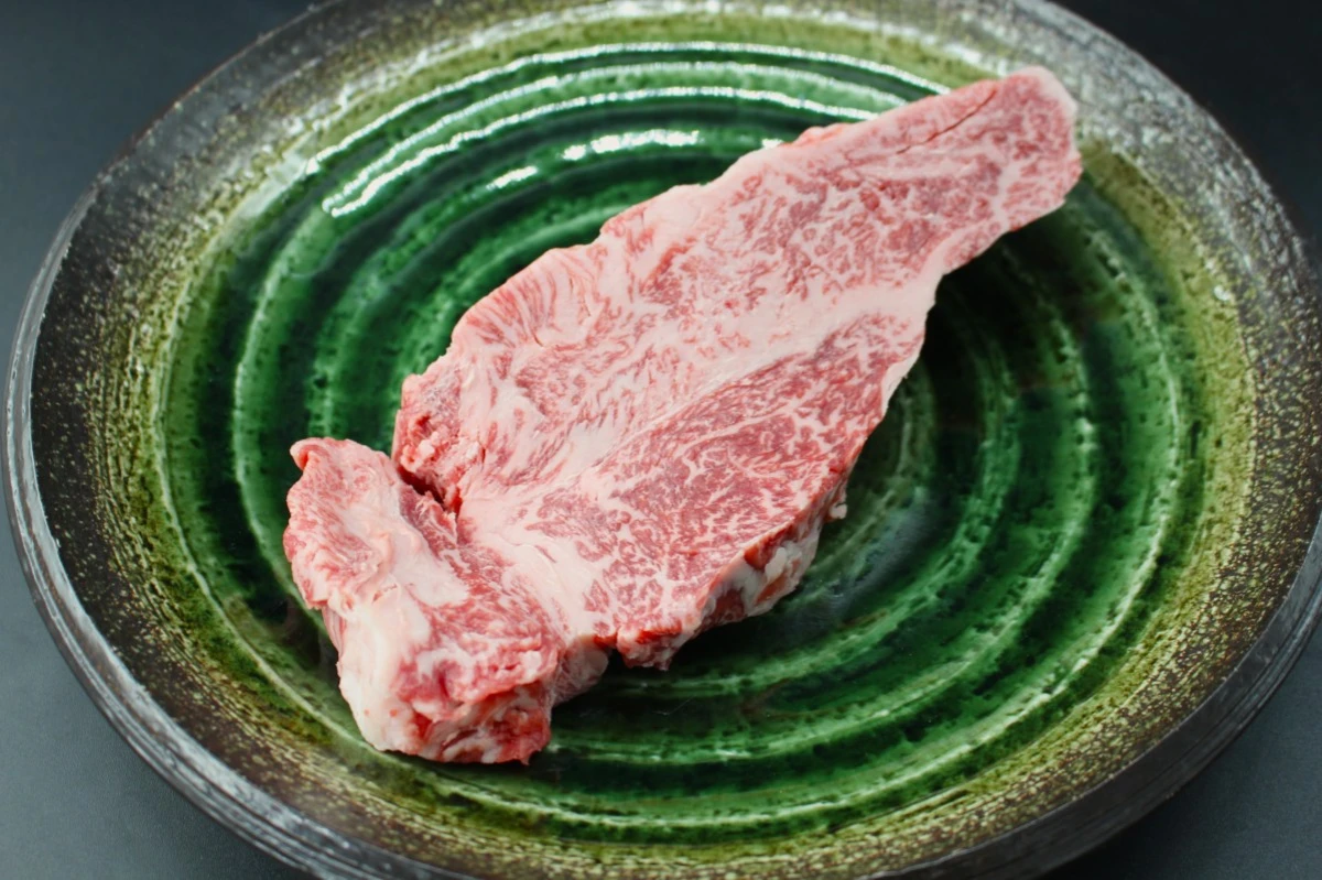 【現品限り】近江牛訳あり塊肉390ｇ