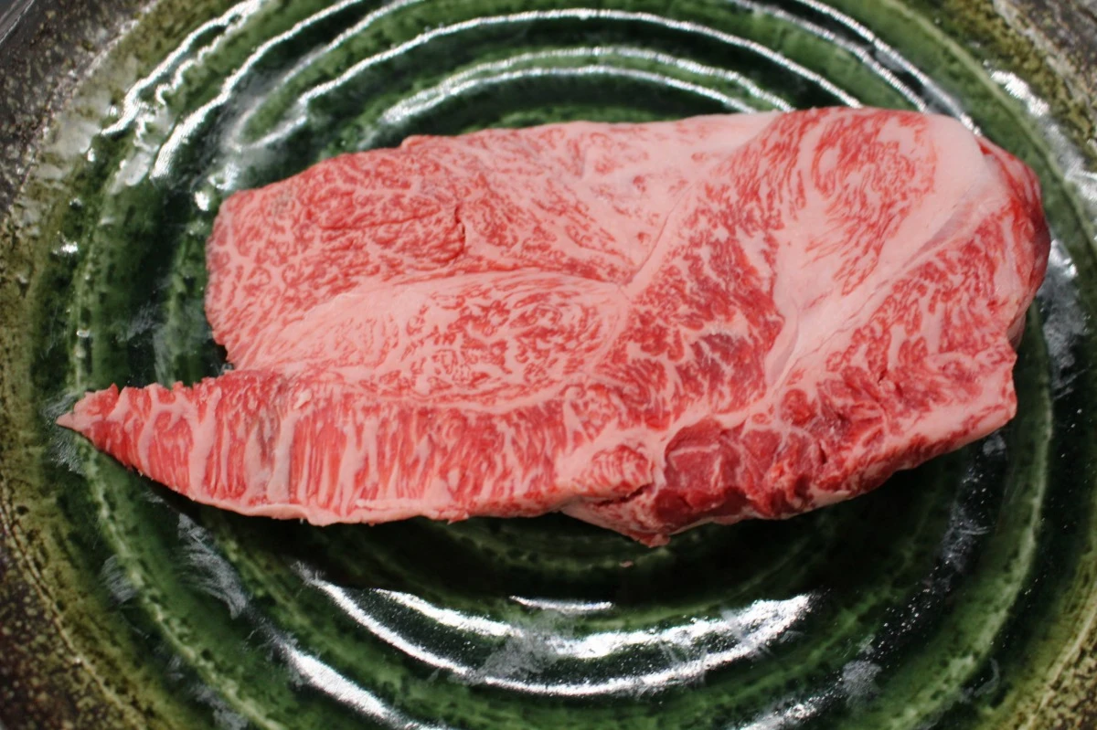 【現品限り】近江牛訳あり塊肉360ｇ