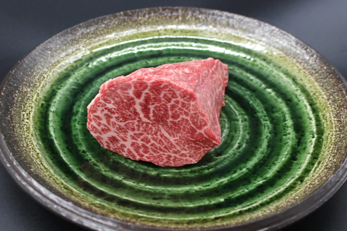 【現品限り】近江牛希少部位とうがらし塊肉440g【ローストビーフに！】