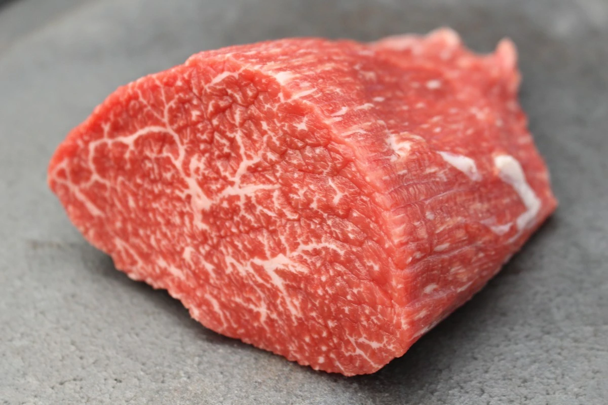 近江牛シキンボウ 412g 【現品限り】