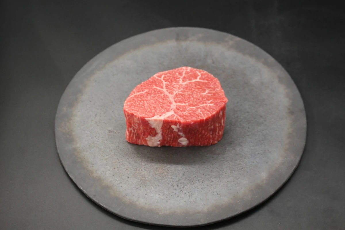 近江牛シキンボウ 369g 【現品限り】