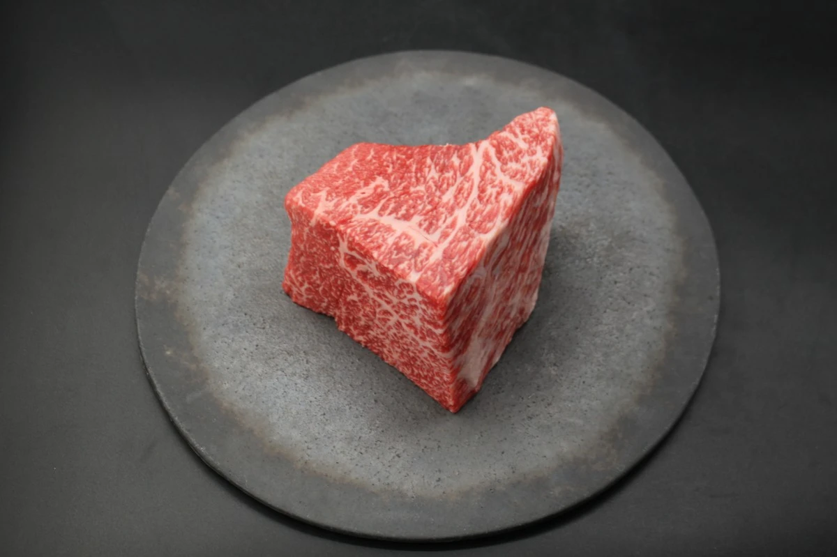 近江牛ナカニク塊肉632g【ローストビーフにオススメ】