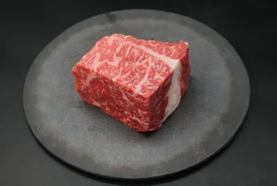 近江牛ナカニク塊肉640g【ローストビーフにオススメ】