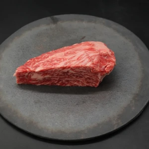 近江牛ナカニク塊肉379g【ローストビーフにオススメ】