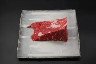 近江牛ナカニク塊肉518g【煮込み料理にオススメ】