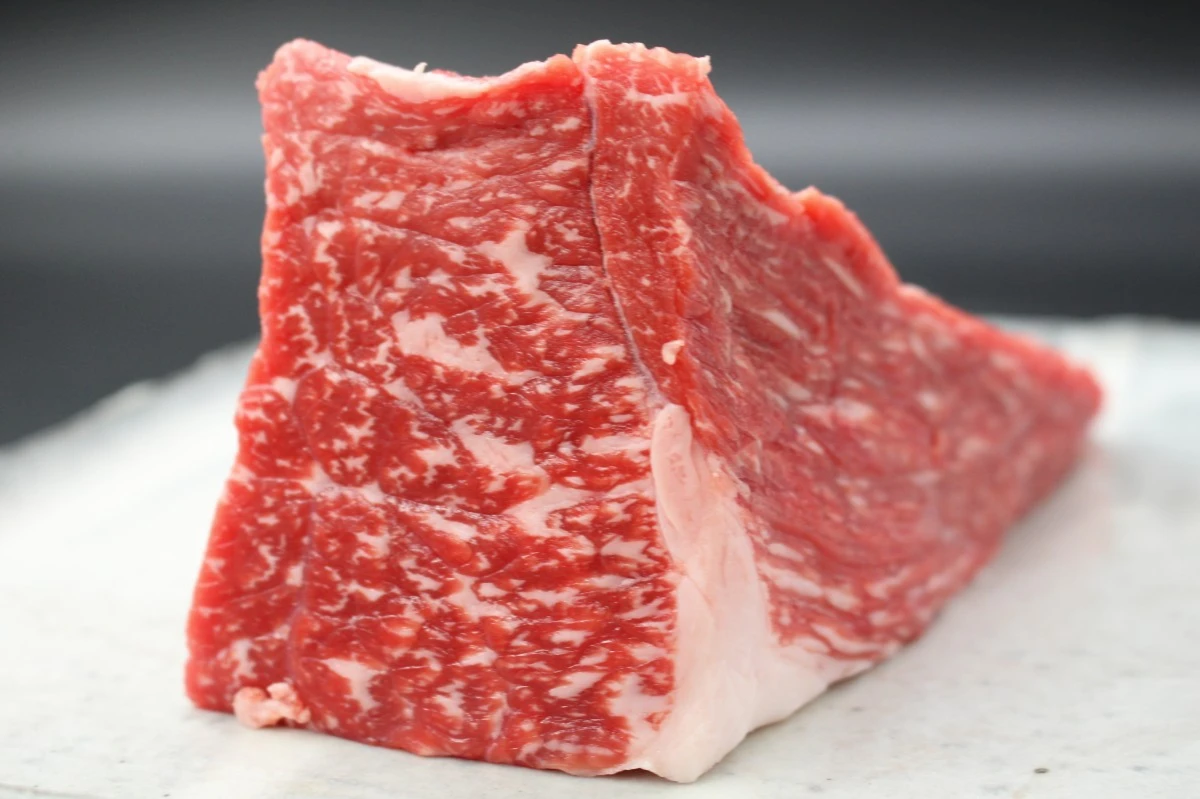 近江牛ナカニク塊肉518g【煮込み料理にオススメ】