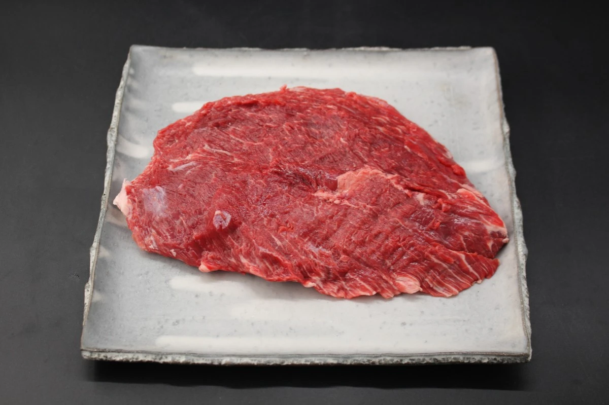 【現品限り】近江牛マルカワ塊肉675g【レア商品】