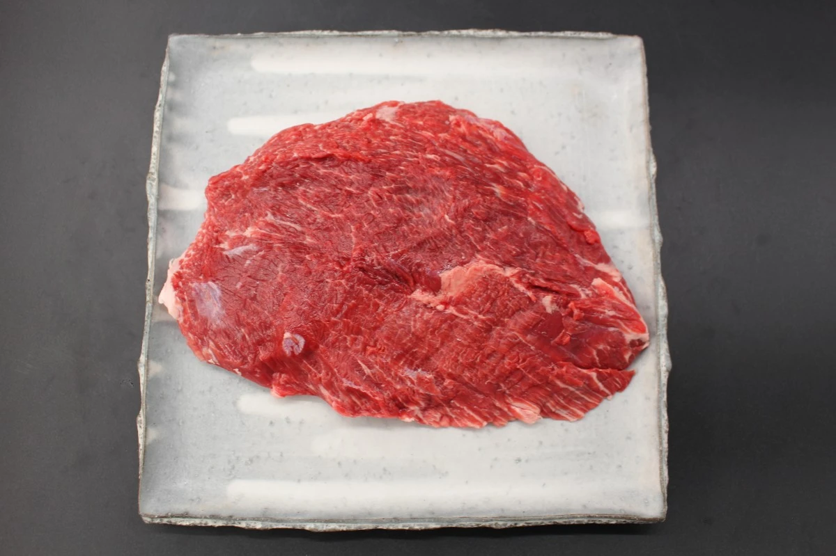 【現品限り】近江牛マルカワ塊肉675g【レア商品】