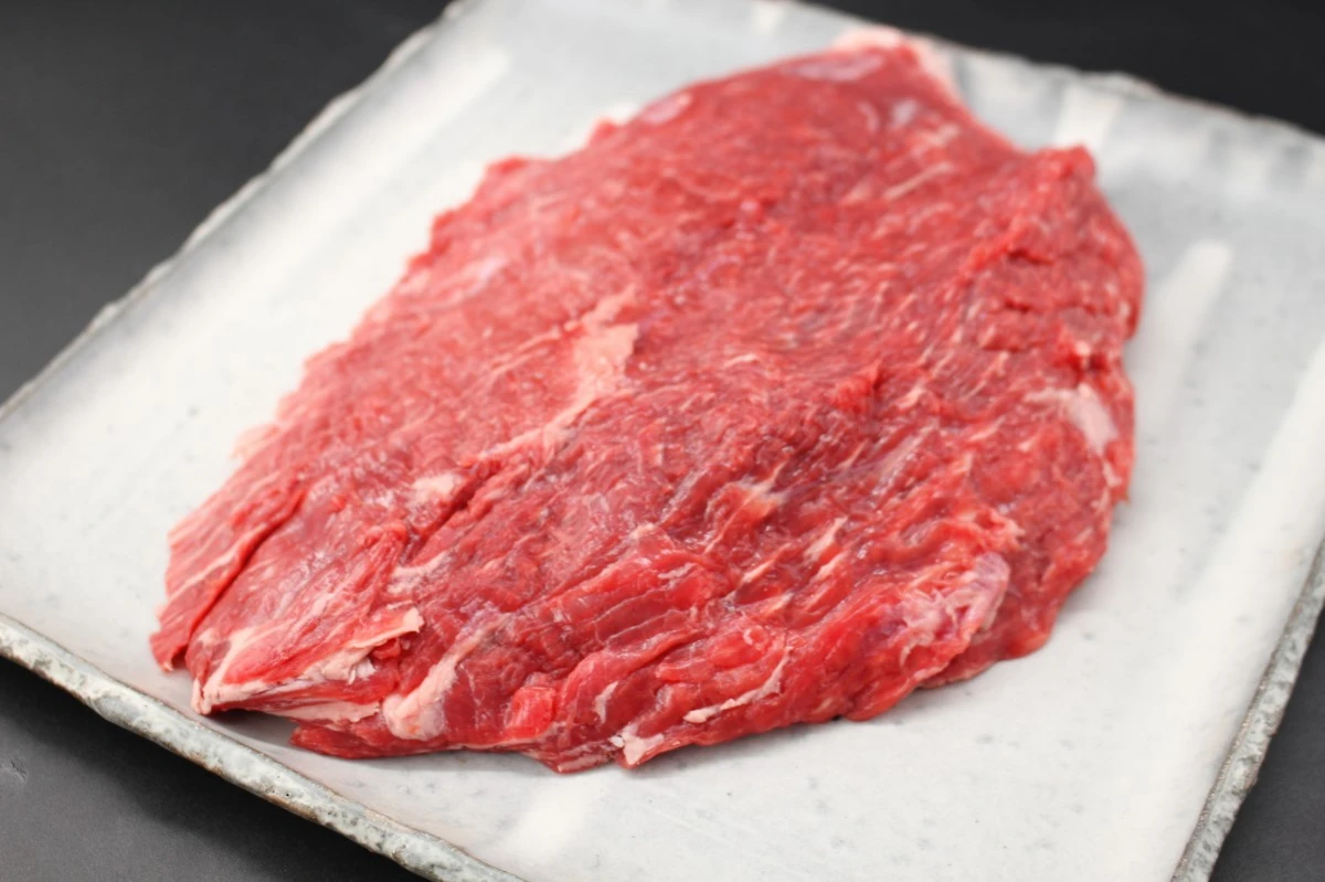 【現品限り】近江牛マルカワ塊肉675g【レア商品】